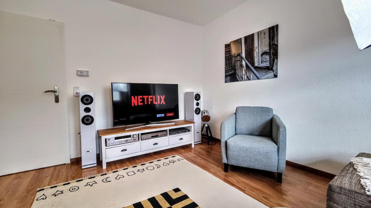 Yourfavoritebed 100M2 Designwohnung Mit Vollausstattung Plauen Luaran gambar